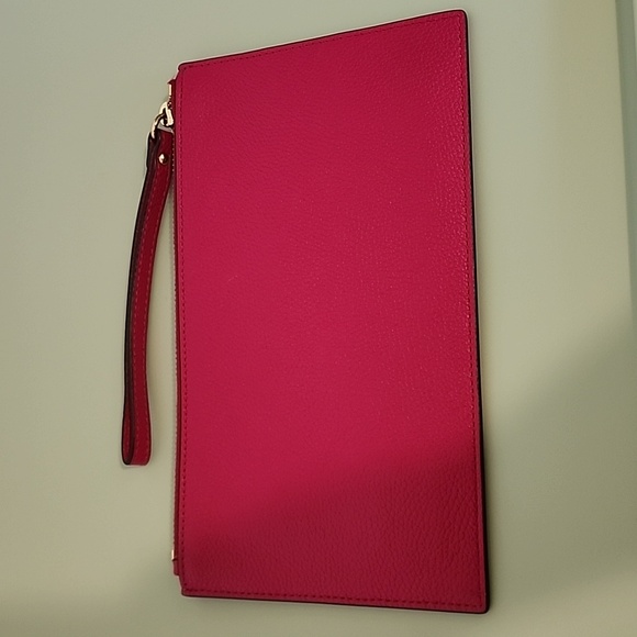 MICHAEL Michael Kors large zip clutch leather in fuschia - Picture 2 of 6